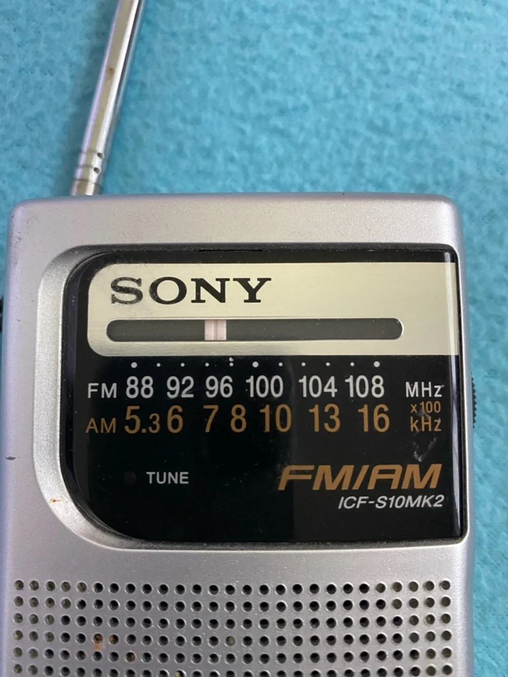 Sony Silver Portable AM/FM Pocket Radio with Telescoping Antenna